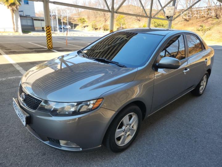 Kia Forte 1.6 GDI Luxury 6