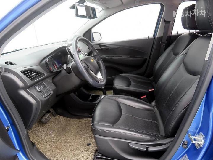 Chevrolet Spark The Next LT Plus 7