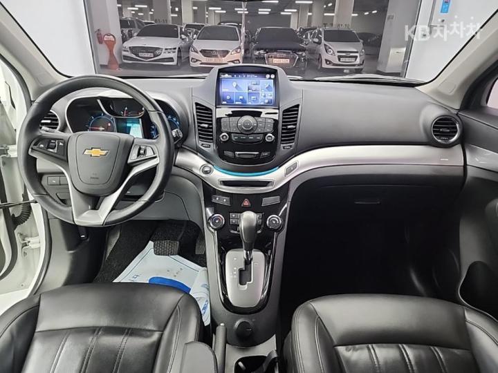 Chevrolet Orlando LTZ Premium 8