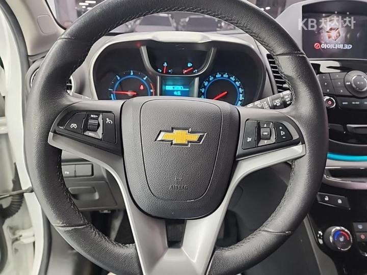 Chevrolet Orlando LTZ Premium 10