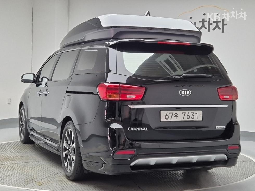 2019 - kia carnival