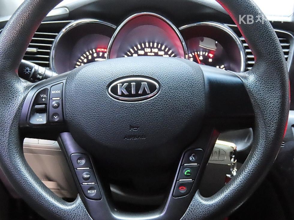 2011 - kia k5