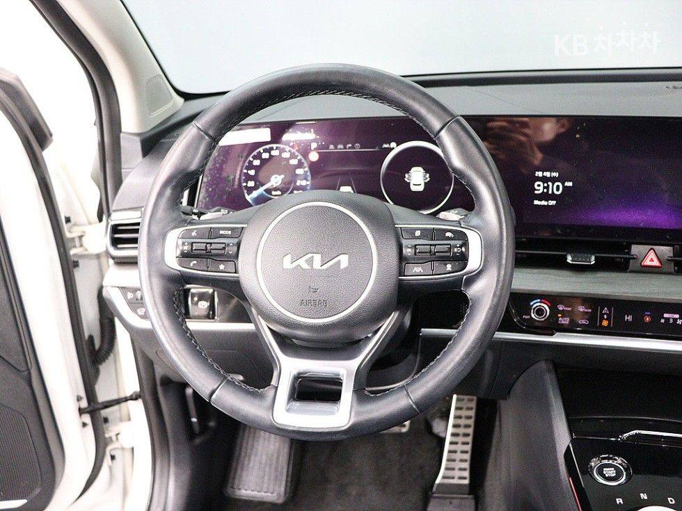 2023 - kia sportage