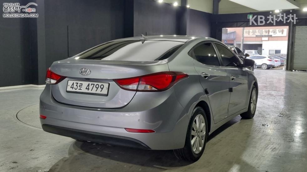 Hyundai Avante — miniaturë 2
