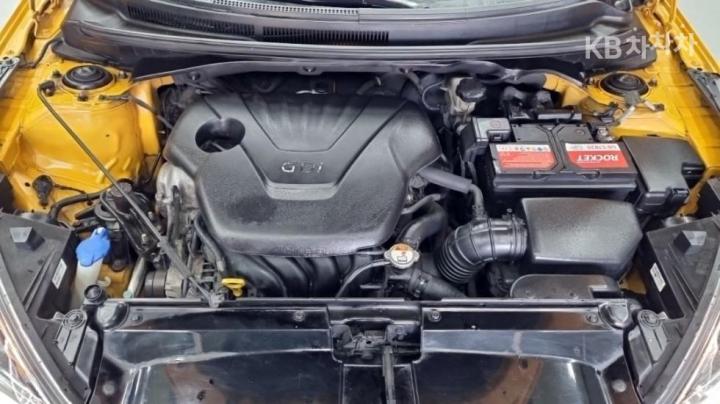 Hyundai Veloster Extreme 7