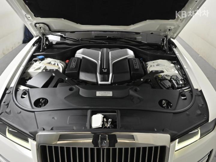 Rolls Royce Ghost 6.75 V12 SWB 7