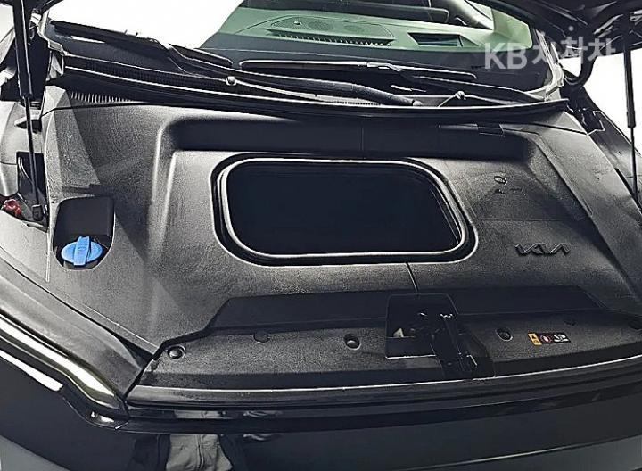 Kia EV3 Standard 2WD Earth 8