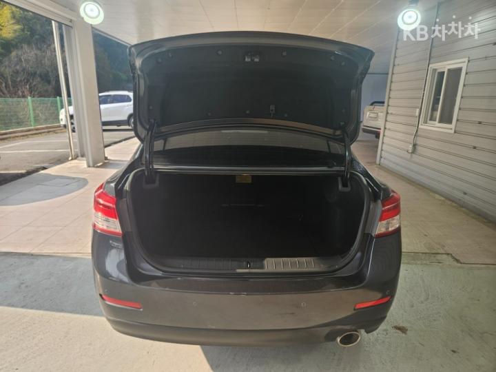 Renault SM5 New Platinum LE Base Type 5