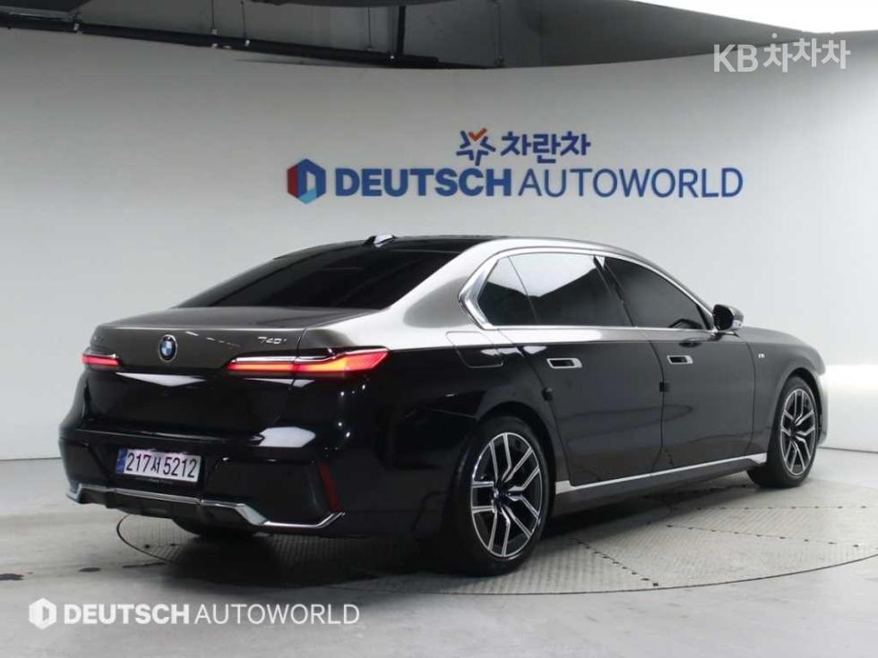 BMW 7er — miniaturë 2