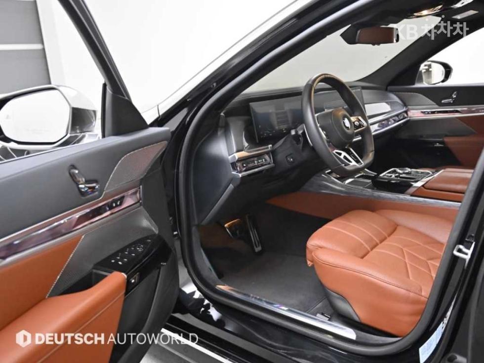 BMW 7er — miniaturë 11