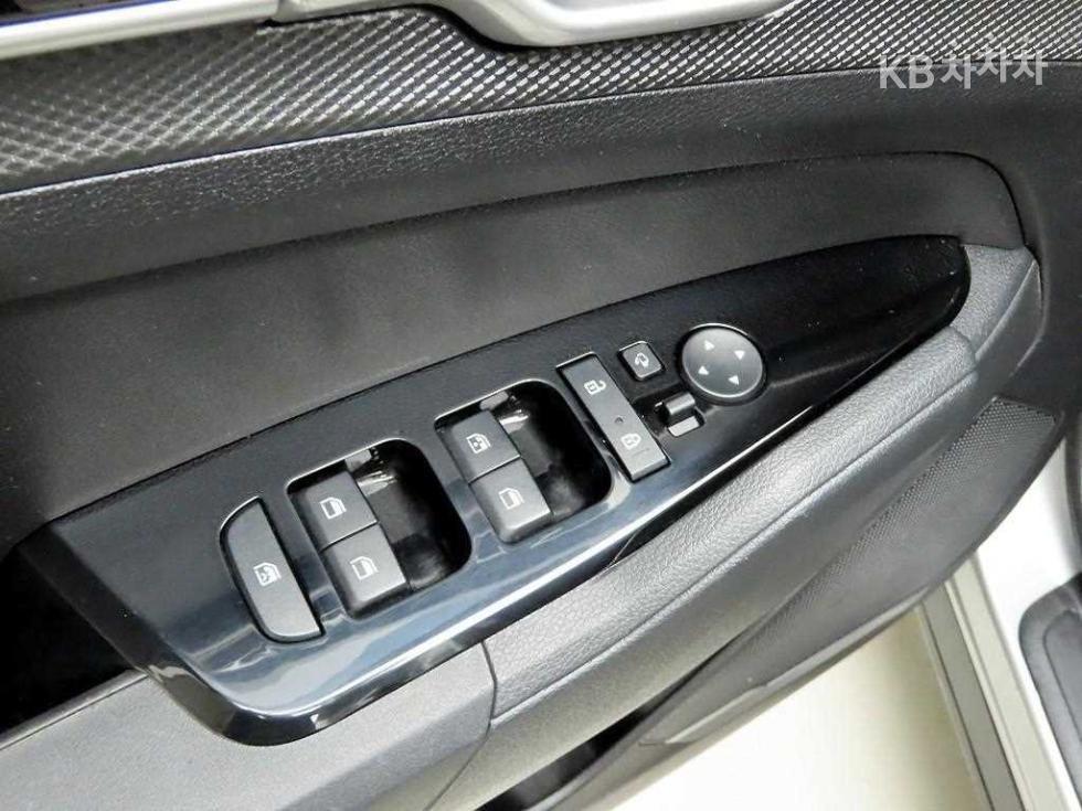 2024 - kia sportage