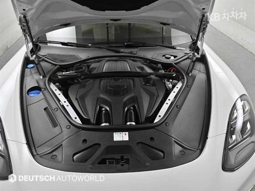 2022 Porsche (971) photo