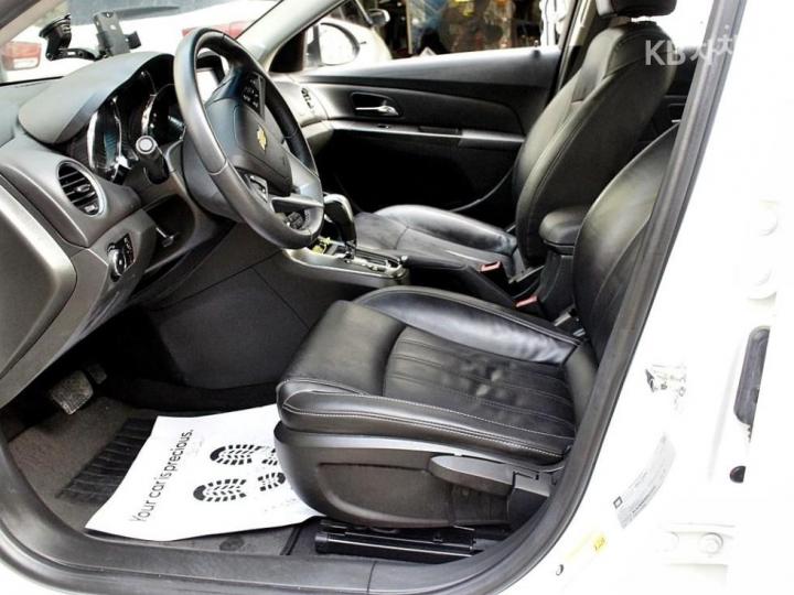 Chevrolet Cruze 5 1.8 LTZ+ The Perfect Black 6