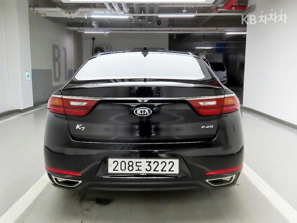 2018 - kia k7