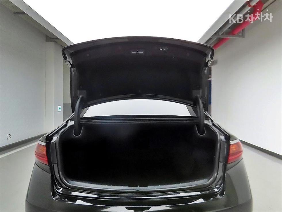 2018 - kia k7