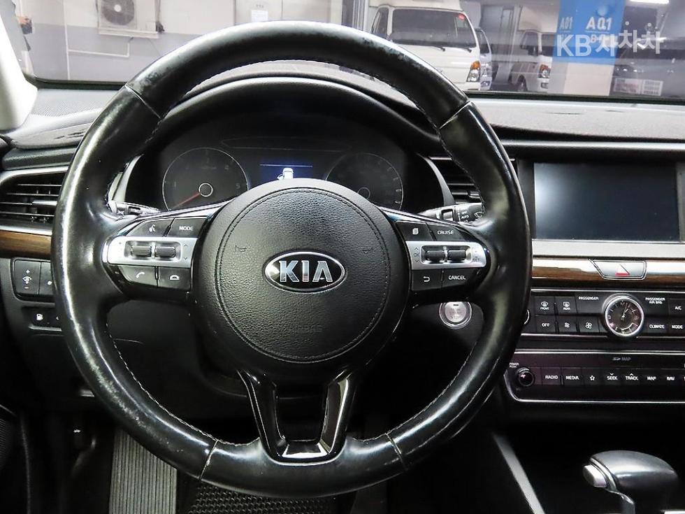 2018 - kia k7