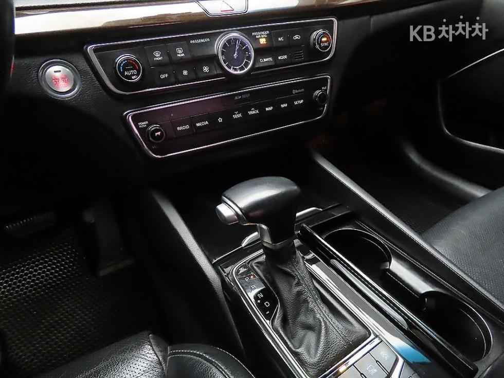 2018 - kia k7