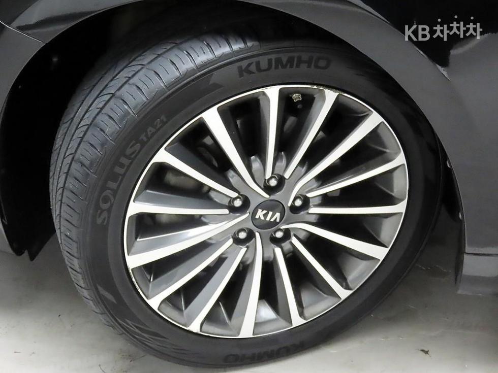 2018 - kia k7