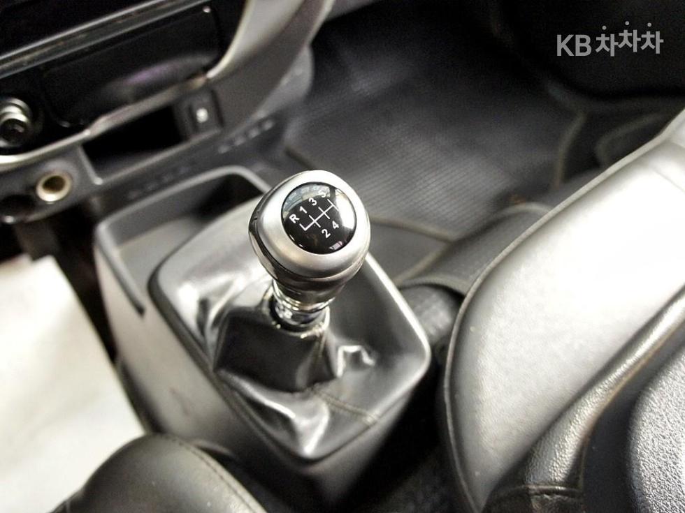2015 - kia bongo iii