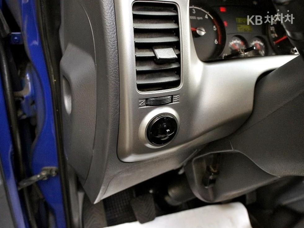 2015 - kia bongo iii