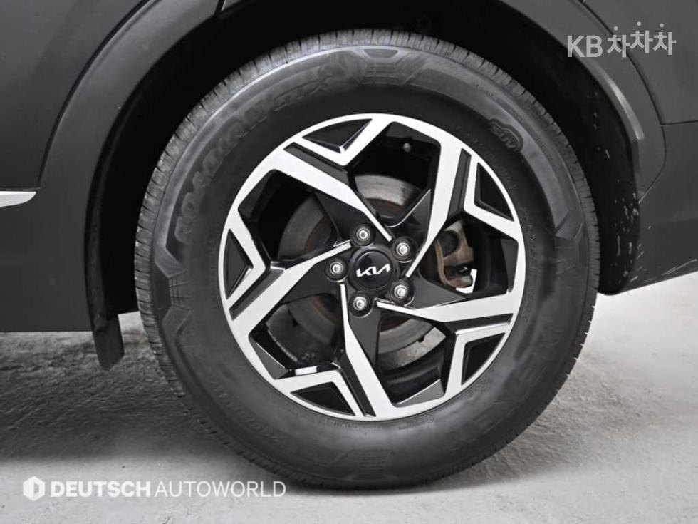 2022 - kia sportage