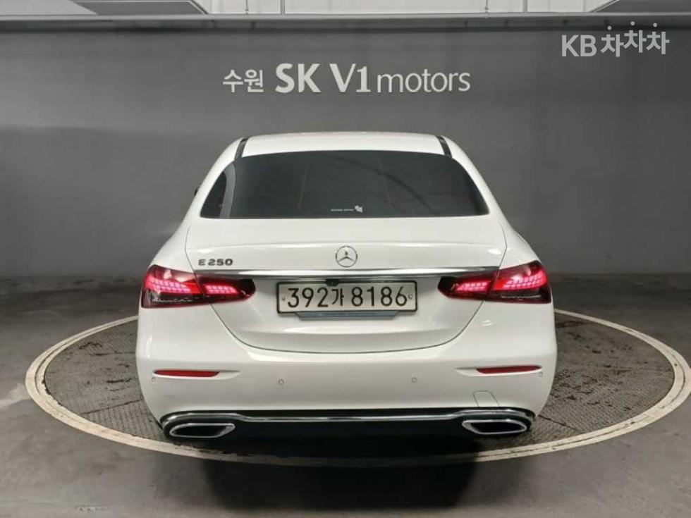 2021 Mercedes-Benz E (W213) photo
