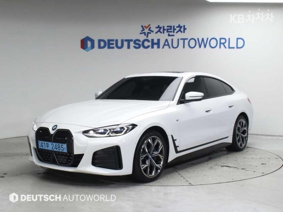 BMW i4 eDrive40 M Sport Pro - фото 1