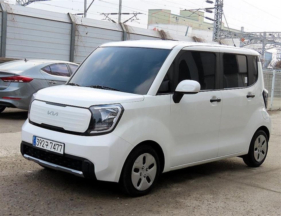 2023 - kia kia