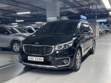 Kia Carnival 7-seater Limousine President — foto 1