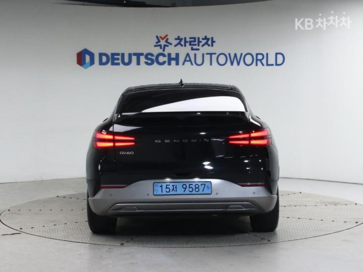 Genesis GV60 Standard 2WD Base Type — фото 4