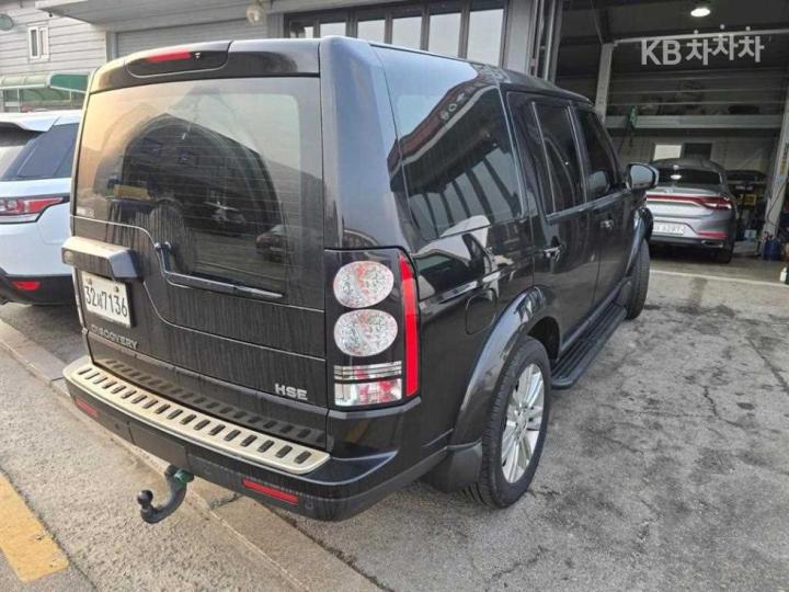 Land Rover Discovery 4 3.0 SDV6 HSE Base Type 5