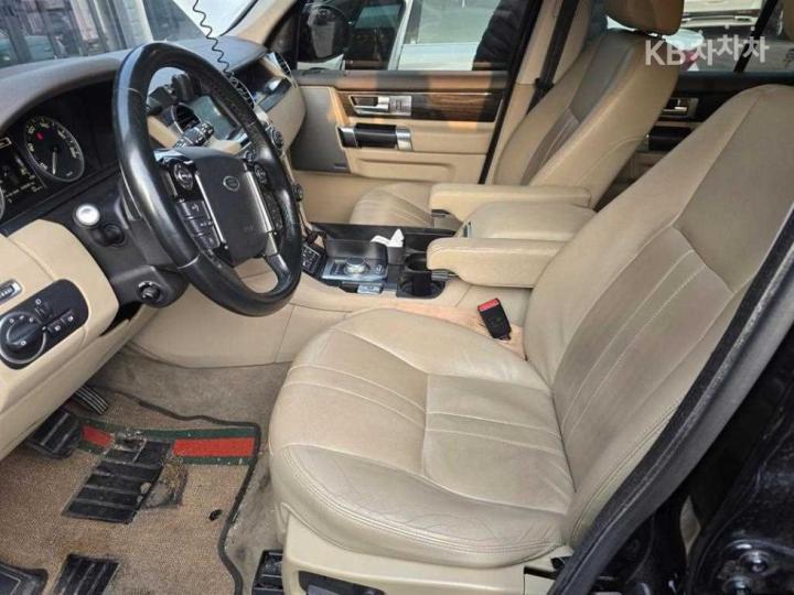 Land Rover Discovery 4 3.0 SDV6 HSE Base Type 7