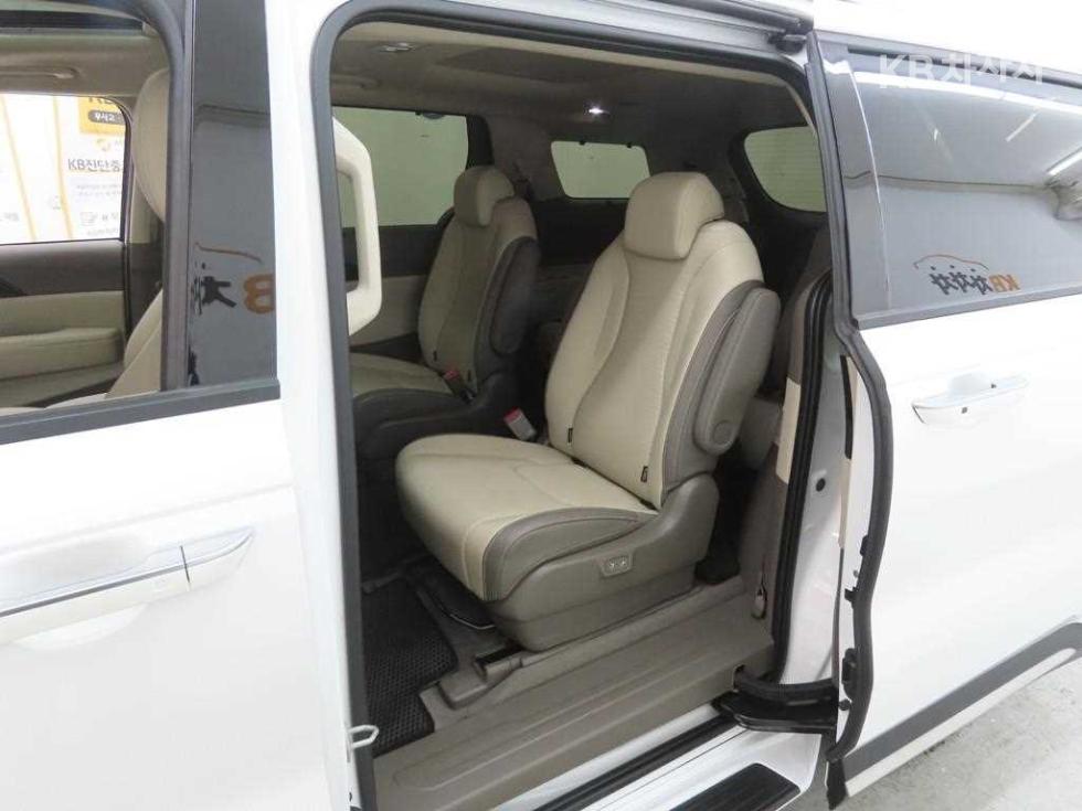2024 - kia carnival