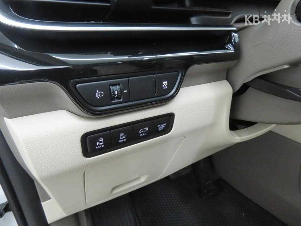 2024 - kia carnival