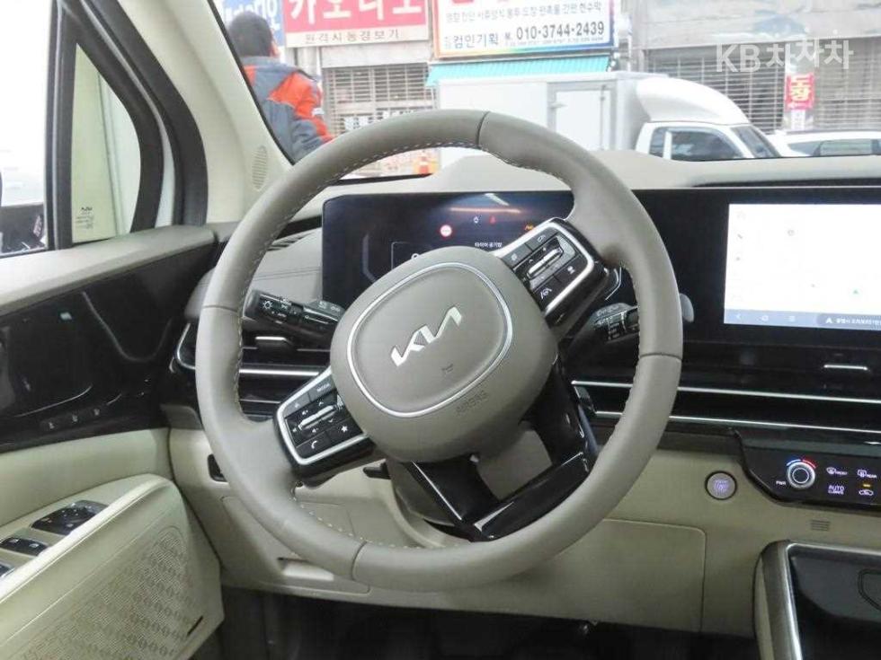 2024 - kia carnival