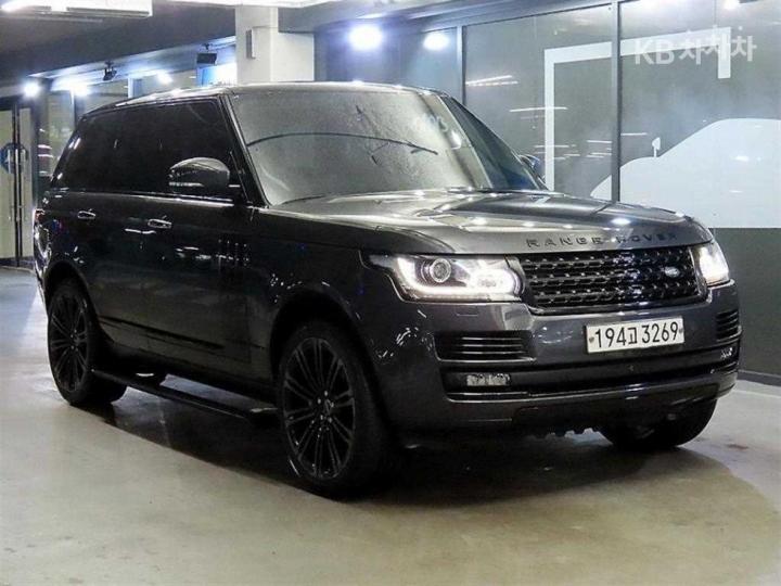 Land Rover Range Rover New 4.4 SDV8 Vogue SE 405