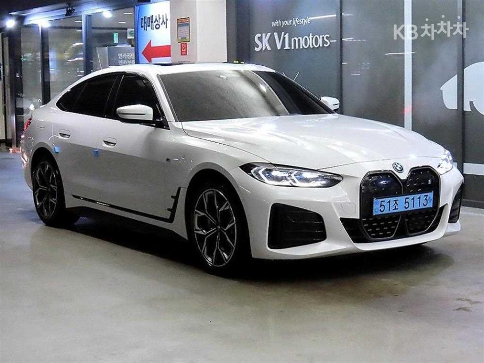 BMW i4