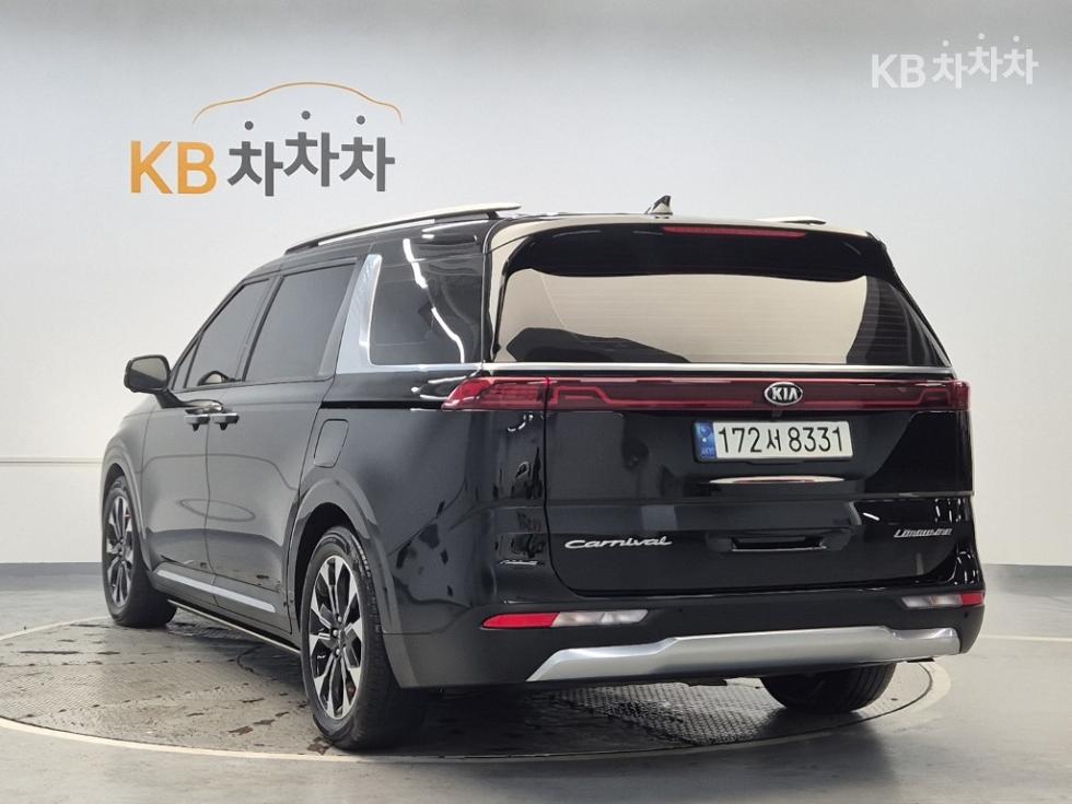 2021 - kia carnival