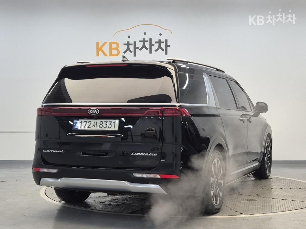 2021 - kia carnival