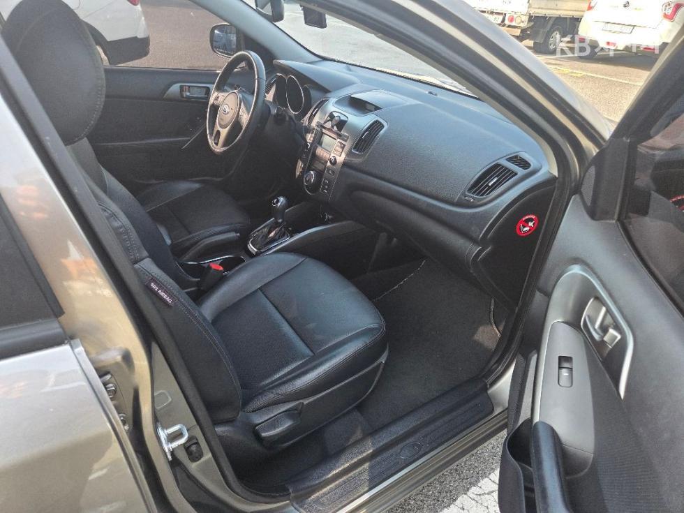 2012 - kia forte