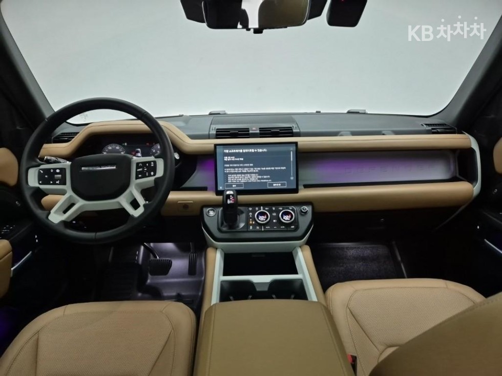 Land Rover Defender — miniaturë 7