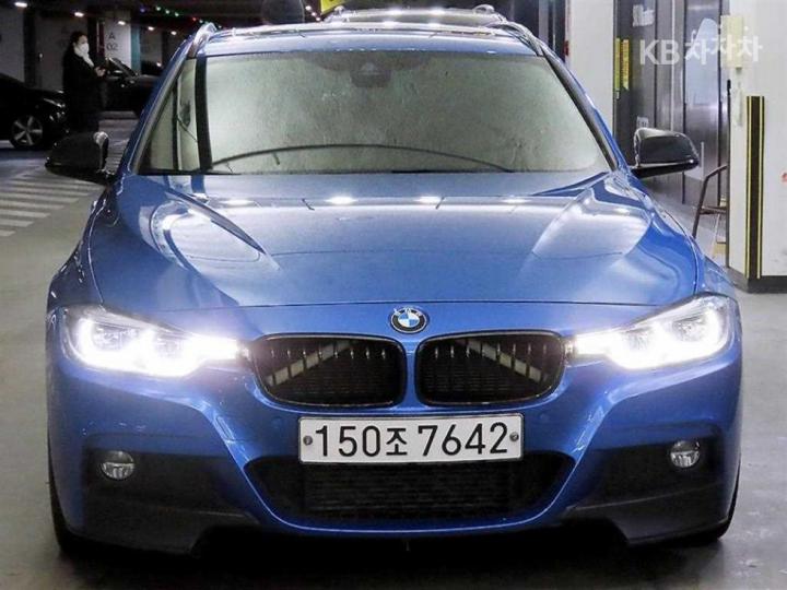 BMW 3 Series New 320d Touring M Performance Edition 3
