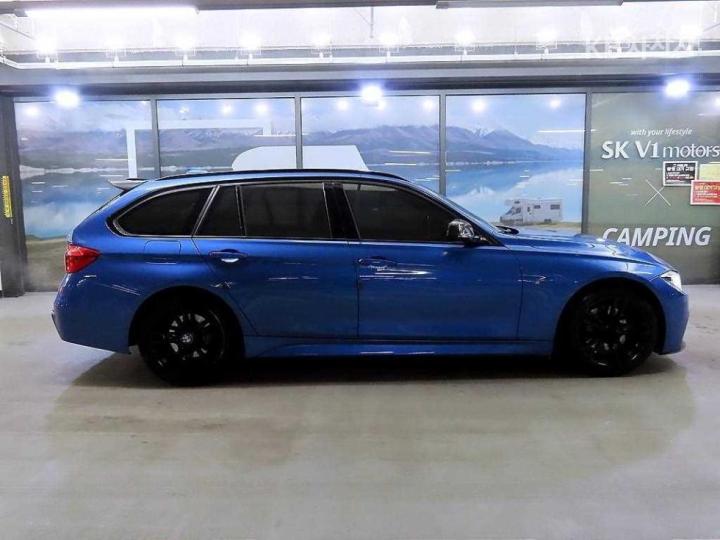 BMW 3 Series New 320d Touring M Performance Edition 4
