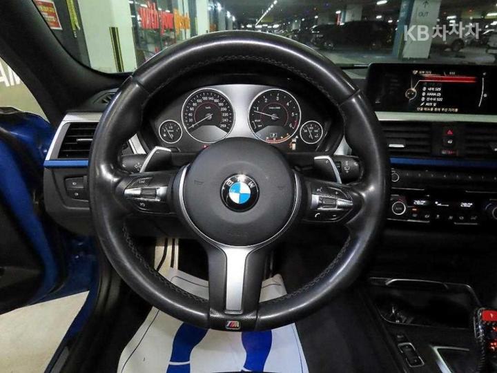 BMW 3 Series New 320d Touring M Performance Edition 9