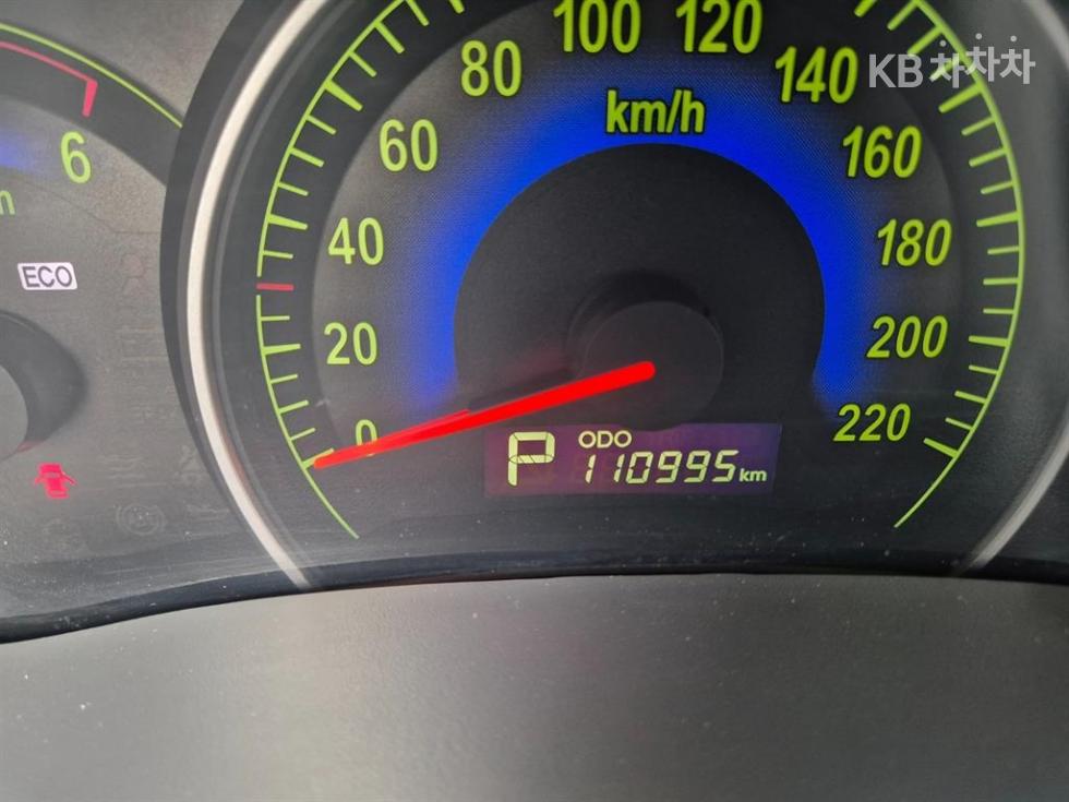 2011 - kia carnival