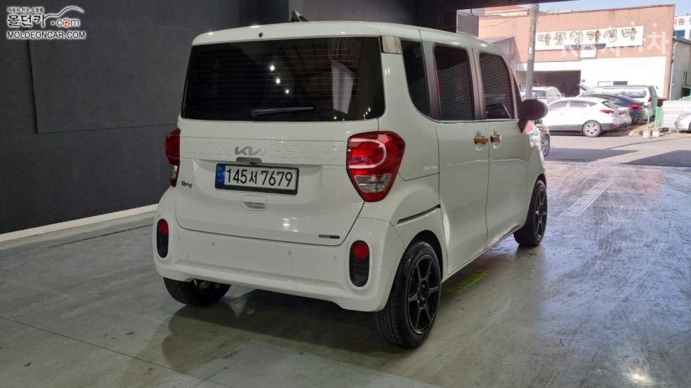 2022 - kia kia