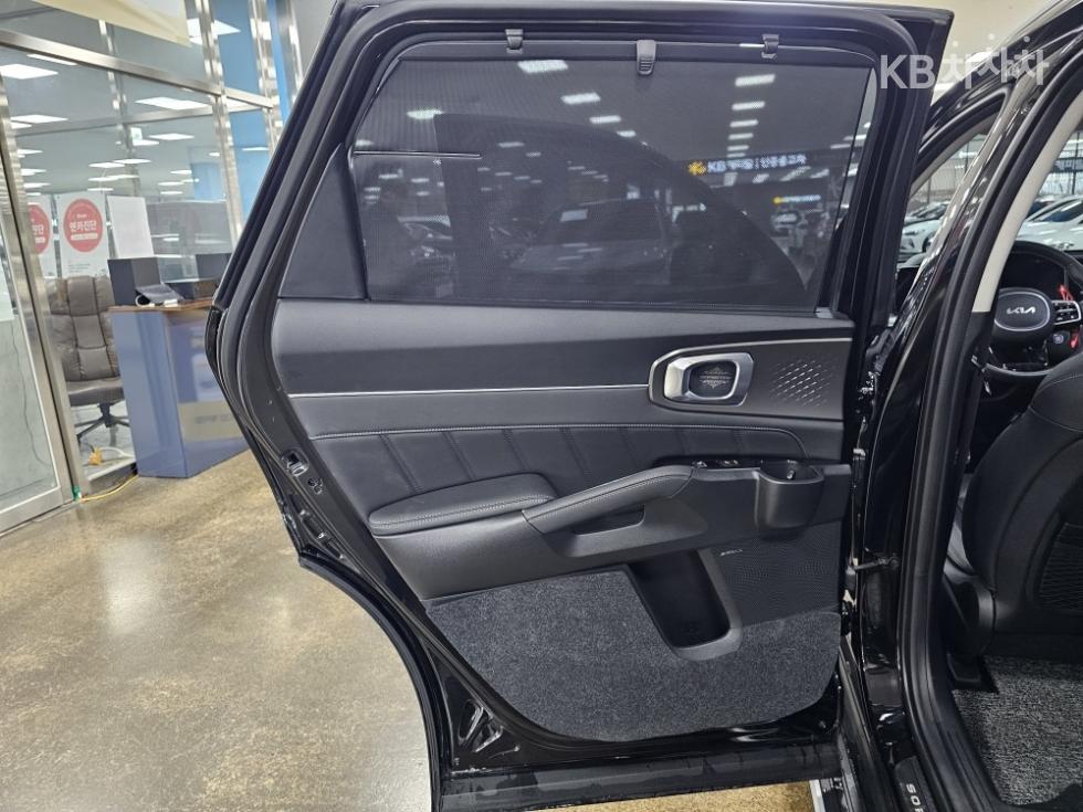 2023 - kia sorento