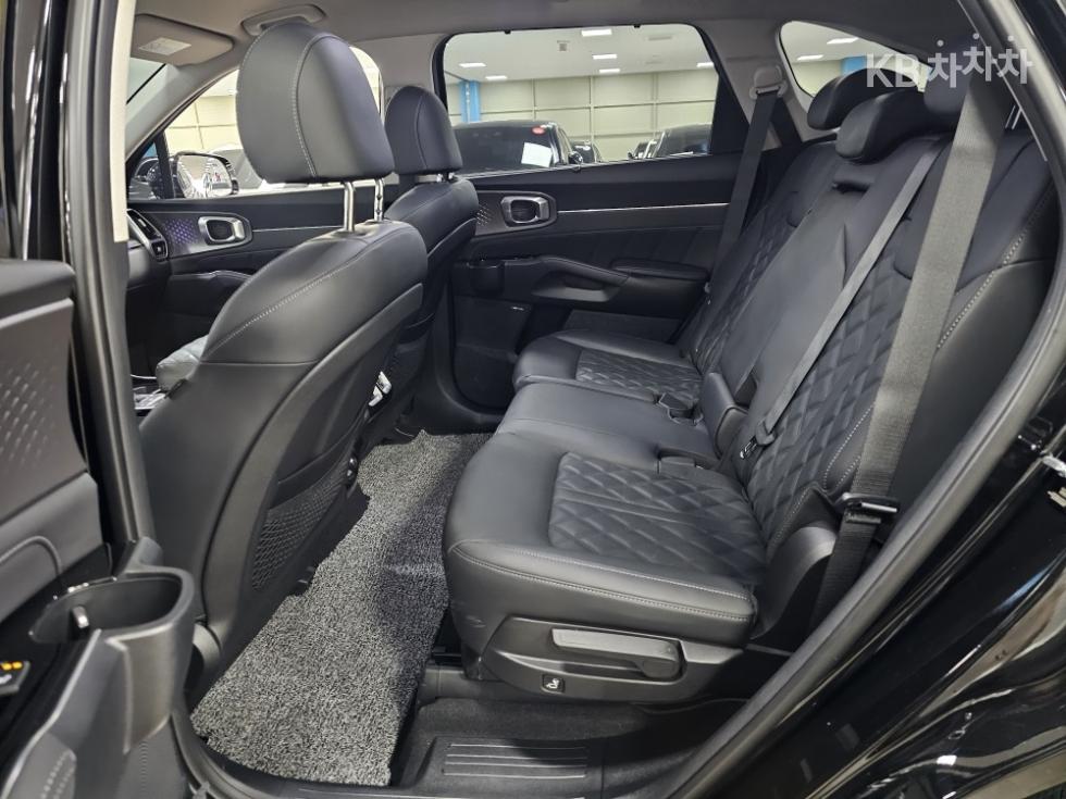 2023 - kia sorento