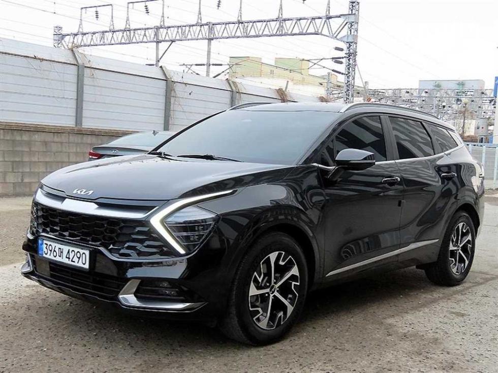 2022 - kia sportage