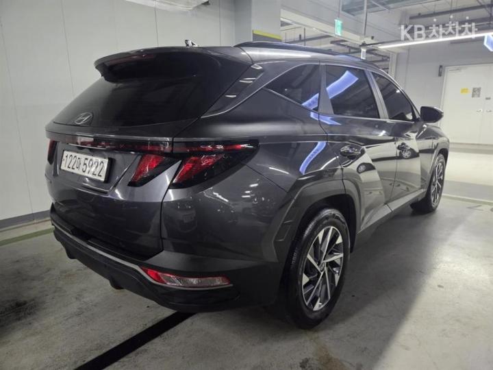Hyundai Tucson The NX4 Gasoline 1.6T 2WD Premium 5